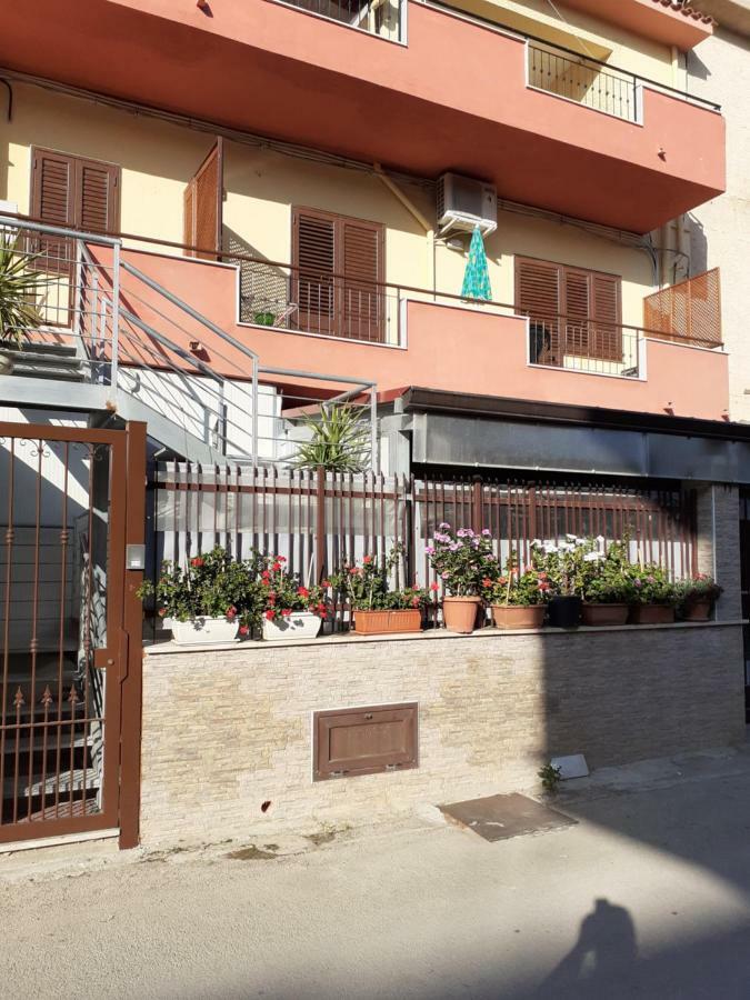 Sophia Appartament Apartment Trappeto  Bagian luar foto